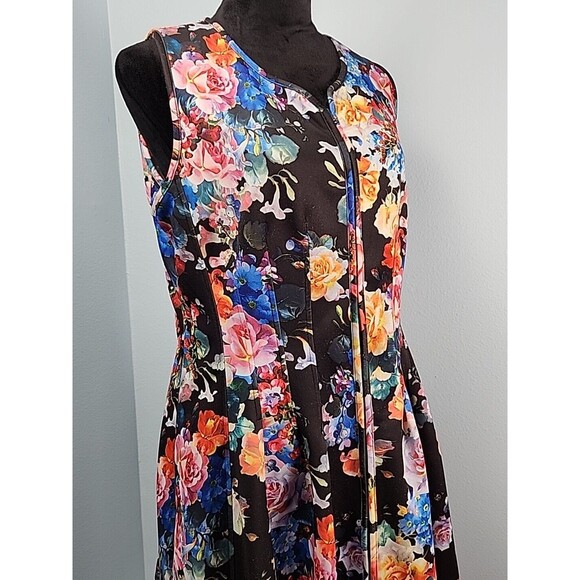 BETSEY JOHNSON Scuba Dress Fit & Flare Front Zip Sleeveless Floral Size 14 - Picture 2 of 13